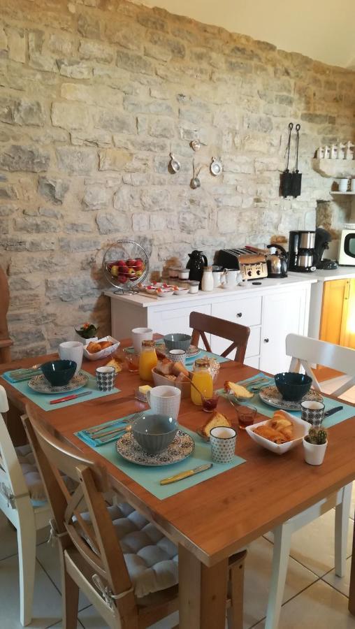Bed and Breakfast Le Mas De Carrie Parisot  Zewnętrze zdjęcie